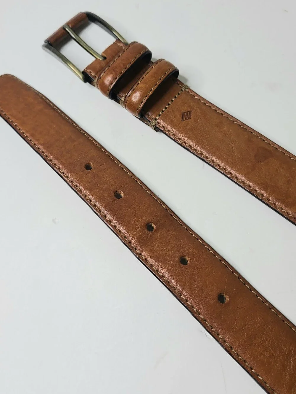 Joseph Abboud Handcrafted Leather-Wrapped Buckle Italian Leather Belt